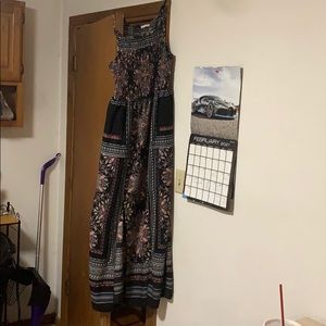 Pretty dress stretchy and comfortable